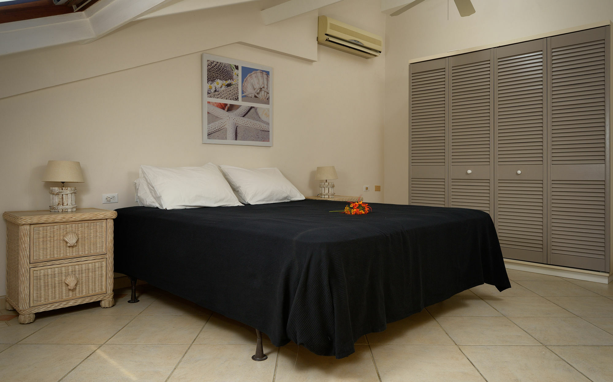 Belmar Oceanfront Apartments Bonaire Eksteriør billede