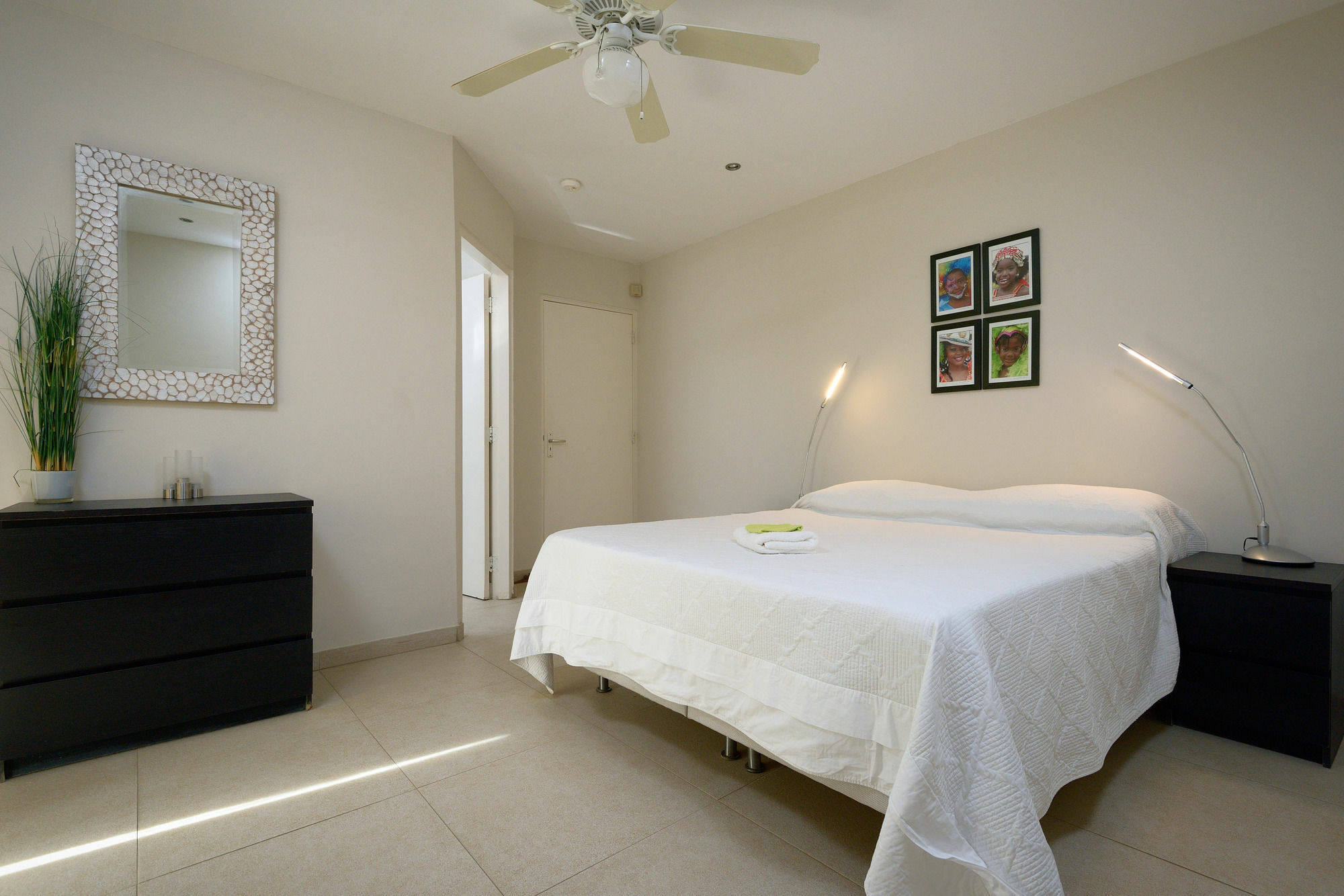 Belmar Oceanfront Apartments Bonaire Eksteriør billede